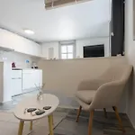 Appartement White W4 New In