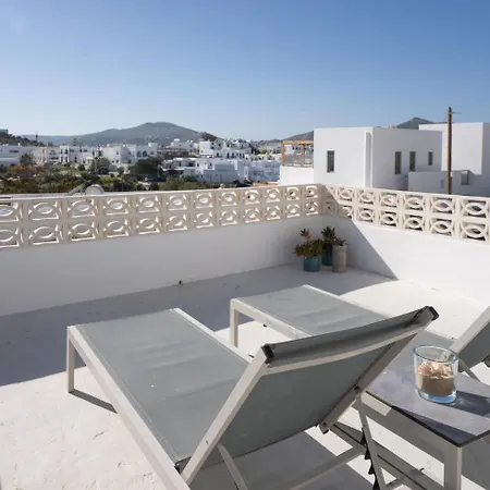 White W4 New In Apartamento Naousa (Paros)