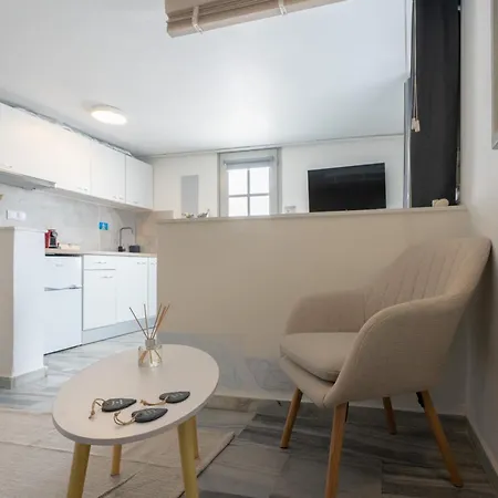 Appartement White W4 New In