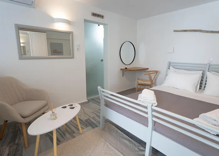 White W4 New In Apartamento Naousa