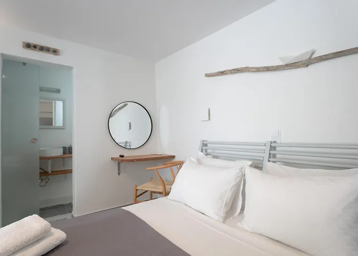 White W4 New In Naousa