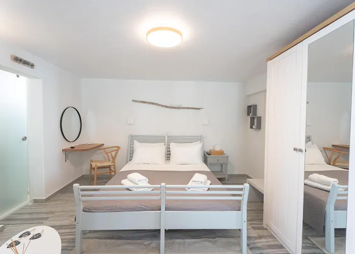 White W4 New In Naousa